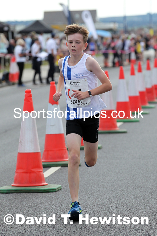 Boys under-13s 2021 Northern 6 and 4 Stage and Young Athletes Road Relays, Redcar. Photo: David T. Hewitson/Sports for All Pics
